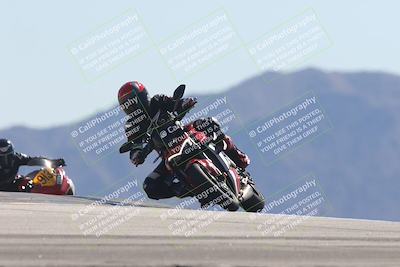 media/Oct-30-2025-Racers Edge (Thu) [[dabbdaf680]]/3-B Group/Session 4 Turn 9/